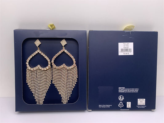 Des boucles d' oreilles polyvalentes et pratiques.