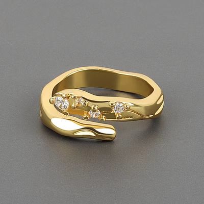 Rings de mode en or multi-scène Portables pratiques avec une taille en pierre brillante