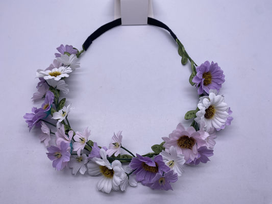 Des attaches à cheveux à fleurs pratiques en tissu multicolore