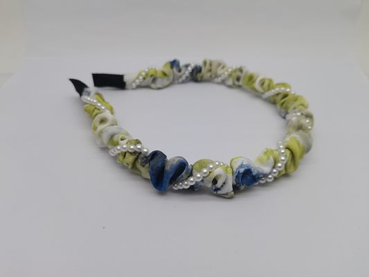 La bande de cheveux en tissu avec perle pour le port quotidien ou pour une occasion spéciale