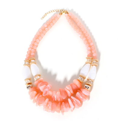 Le collier féminin de luxe, l'accessoire ultime pour les femmes amoureuses d'alliages